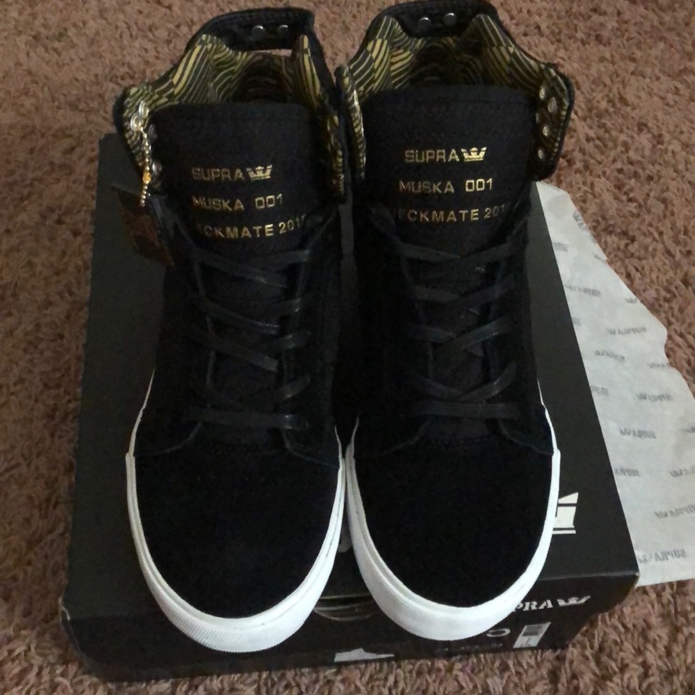 SUPRA SKYTOP high top skater shoes